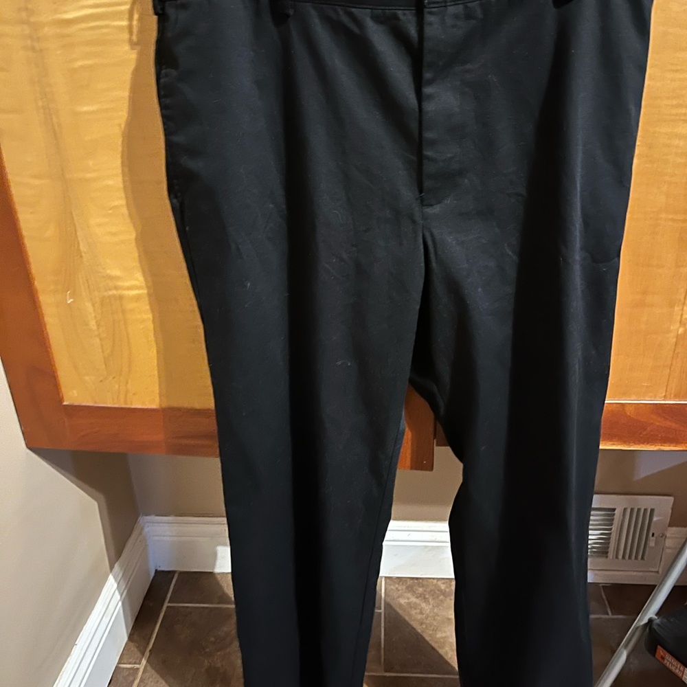 Van Heusen Men's Elegant Black Dress Pants